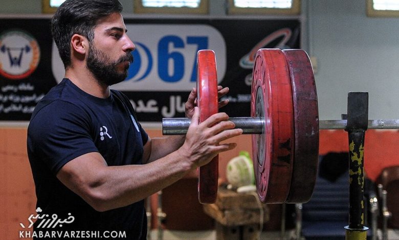 چراغ سبز فدراسیون وزنه‌برداری به کیانوش رستمی