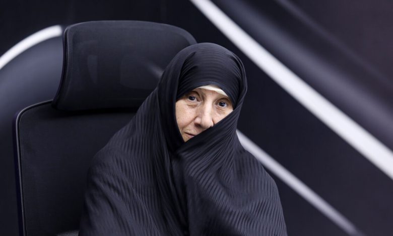 مادر علی انصاریان با بغض و اشک: علی رفت و این بلاها سر من آمد؛ دیگر مرده متحرکم/ پرسپولیسیها و استقلالیها کمک کنند مشکلم حل شود! +فیلم
