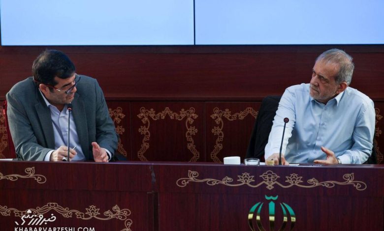 وزیر ورزش: هیچ کس یک دلقک را جدی نمی گیرد!