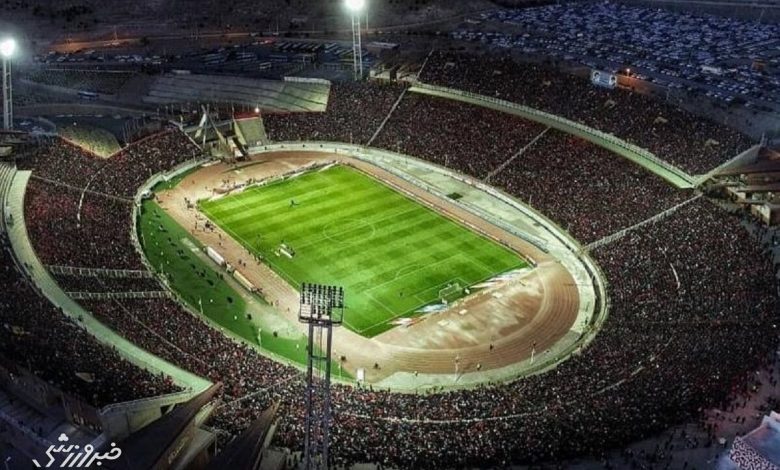 شعار علیه عادل و مدیرعامل سابق پرسپولیس!