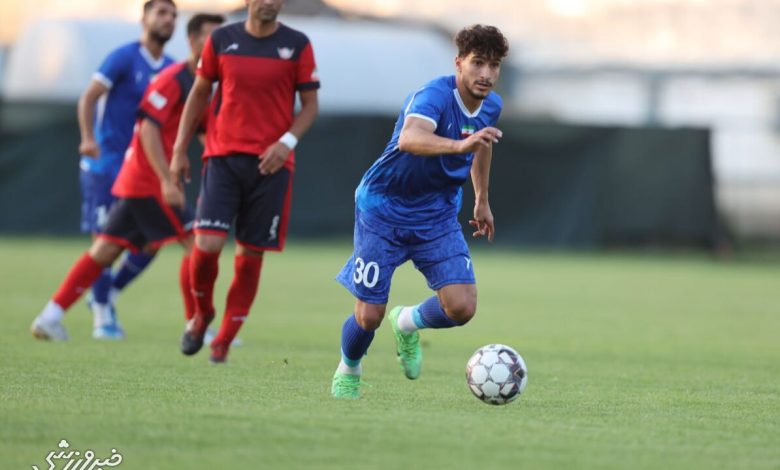 مدافع استقلال ممنوع الخروج بود و در تهران ماند